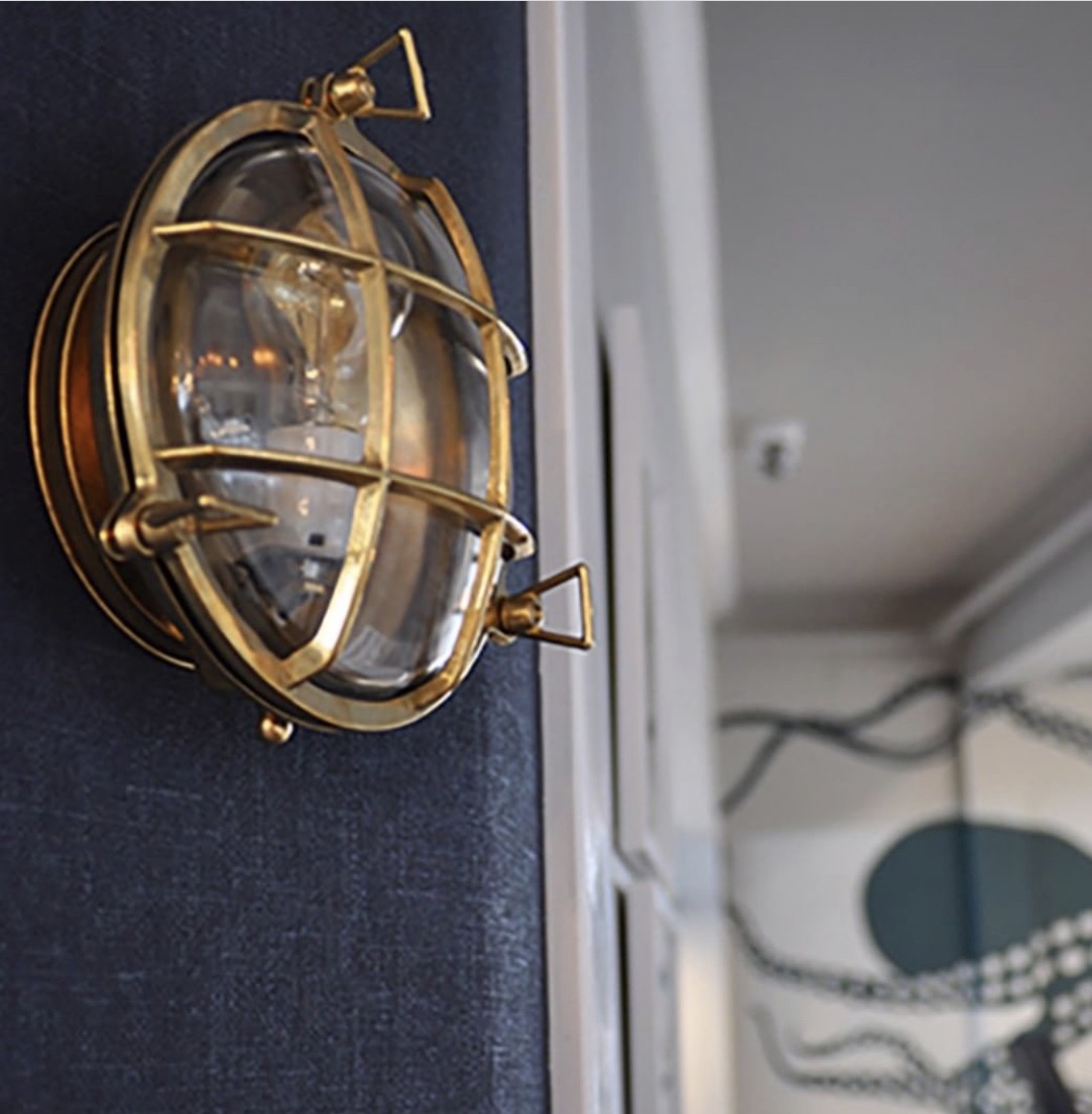 R-2 Small Cage Light